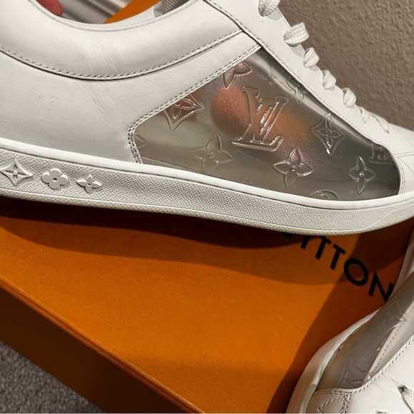 Louis Vuitton Luxembourg Sneaker - Picture 7 of 7